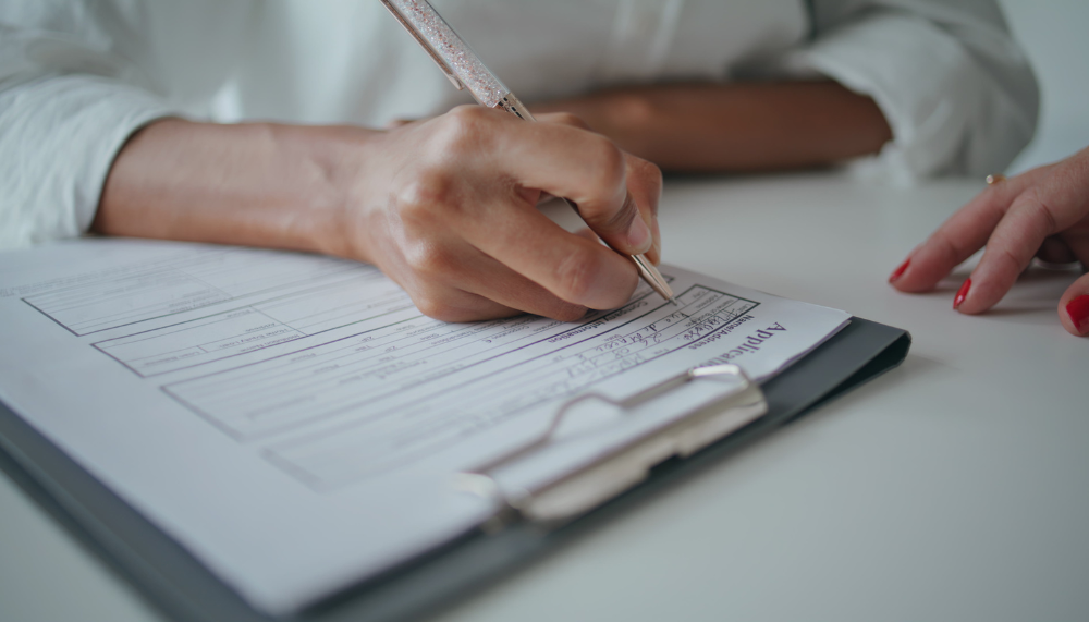 personne qui remplit une liasse fiscale